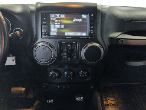 Used 2016 Jeep Wrangler Unlimited Sport AWD/4WD image 28