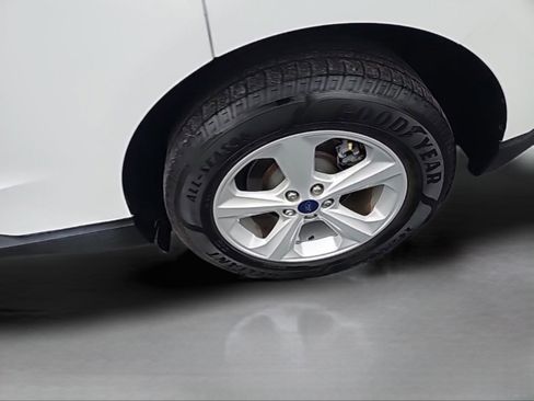 Used 2018 Ford Edge SE w/ Cargo Accessory Package image 14