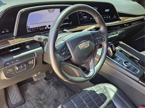 Used 2023 Cadillac Escalade Sport Platinum RWD image 11