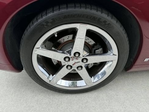 Used 2007 Chevrolet Corvette Convertible w/ Preferred Equipment Group RWD image 14