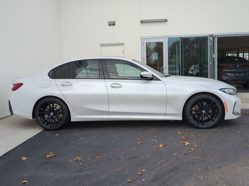 Certified 2023 BMW 330i 330i w/ M Sport Package image 11
