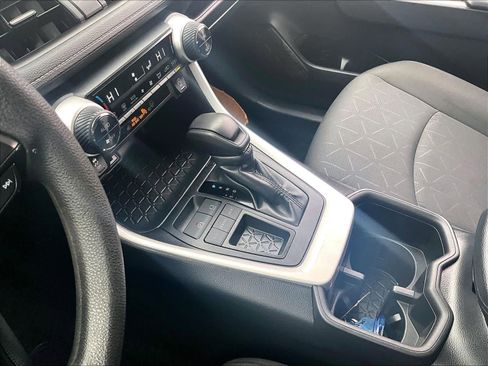 Used 2024 Toyota RAV4 XLE image 20