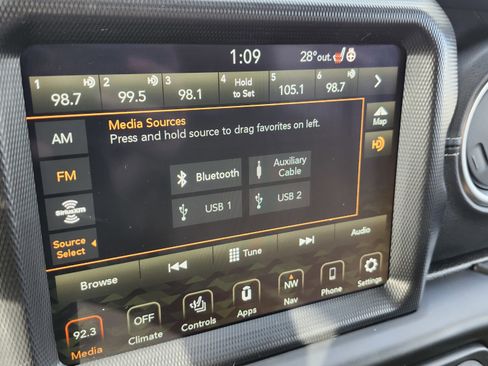 Used 2021 Jeep Wrangler Unlimited Sahara w/ Cold Weather Group image 6