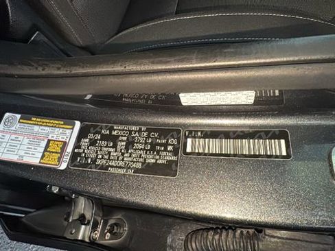 Used 2024 Kia Forte LXS image 41