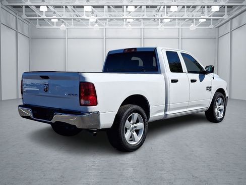 Used 2024 RAM 1500 Classic SLT AWD/4WD image 6