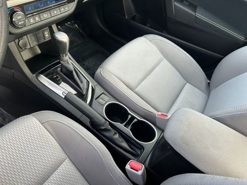 Used 2016 Toyota Corolla LE image 20
