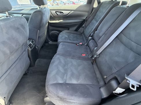 Used 2016 Nissan Rogue S FWD image 25