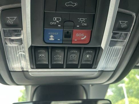 Used 2020 RAM 1500 Limited AWD/4WD image 37
