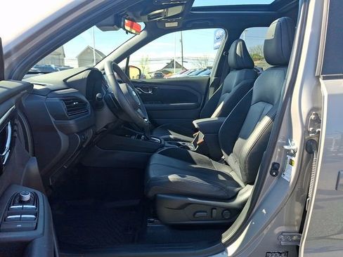 Used 2025 Subaru Forester Touring w/ Protection Package AWD/4WD image 15