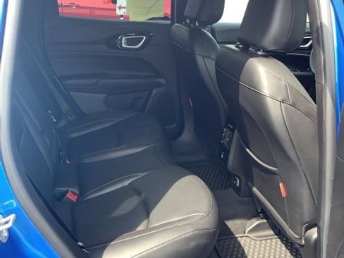 Certified 2025 Jeep Compass Trailhawk w/ Trailhawk Elite Group AWD/4WD image 24