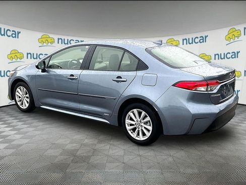 Used 2026 Toyota Corolla LE w/ LE Premium Package AWD/4WD image 5