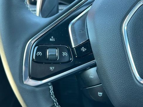 Used 2024 Chevrolet Corvette Stingray Coupe w/ 1LT RWD image 19