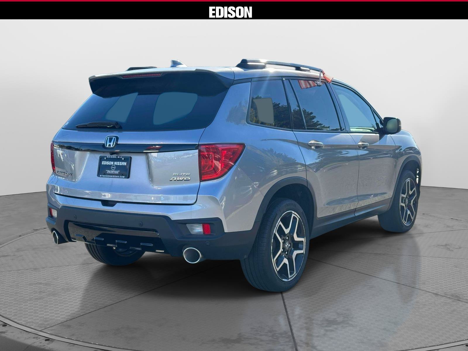 Used 2023 Honda Passport Elite image 4