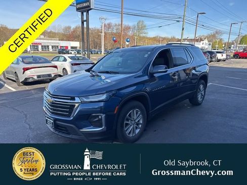 Used 2023 Chevrolet Traverse LT w/ LPO, Floor Liner Package AWD/4WD image 5