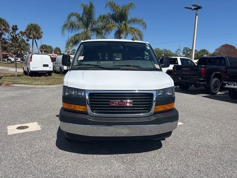 Used 2024 GMC Savana 2500 w/ Driver Convenience Package image 4