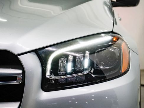 Used 2022 Mercedes-Benz GLS 450 4MATIC image 7