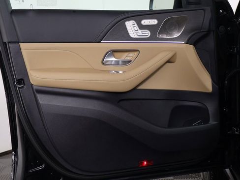 New 2026 Mercedes-Benz GLS 450 4MATIC image 8