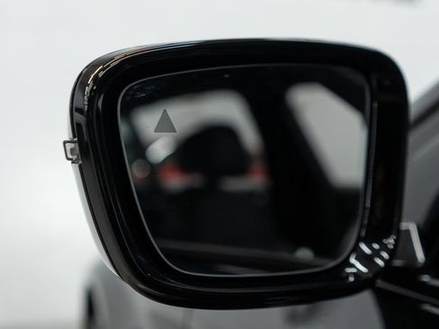 Used 2023 BMW 530e xDrive w/ Executive Package image 54