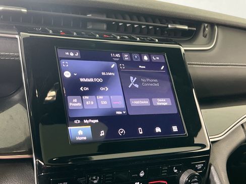 Used 2023 Jeep Grand Cherokee Altitude image 14