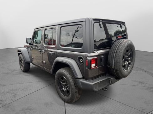 Used 2025 Jeep Wrangler Unlimited Sport AWD/4WD image 4