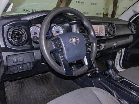 Used 2020 Toyota Tacoma SR RWD image 4