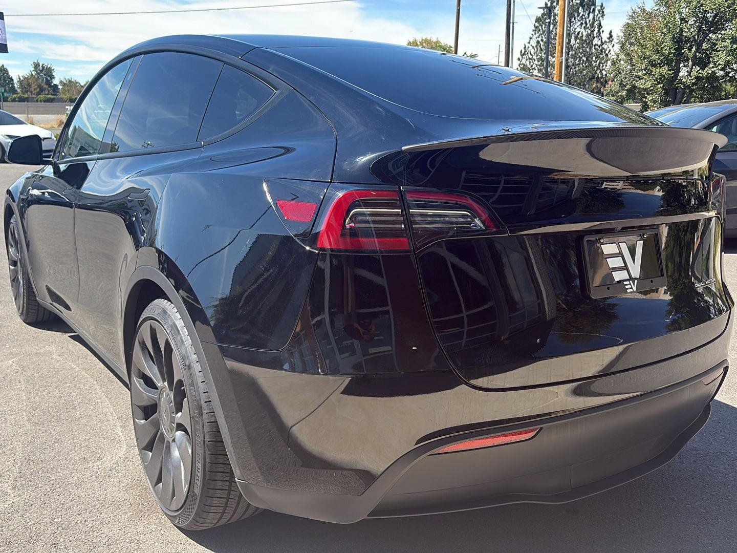 Used 2023 Tesla Model Y Performance AWD/4WD image 6