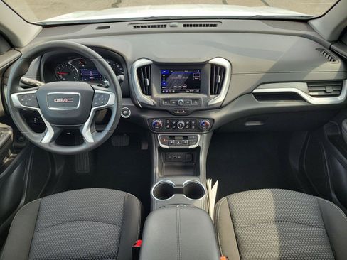 Used 2023 GMC Terrain SLE w/ Driver Convenience Package FWD image 9