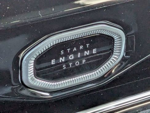 New 2026 Jeep Grand Cherokee Altitude image 29