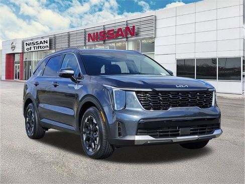 Used 2024 Kia Sorento S image 1