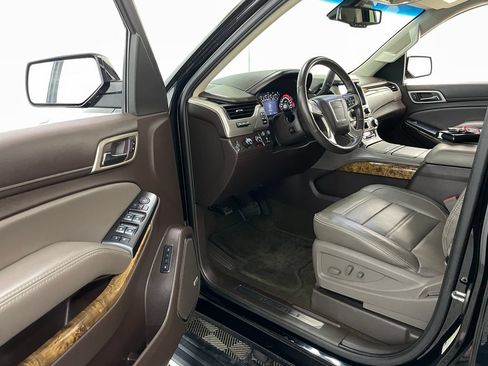 Used 2016 GMC Yukon Denali w/ Open Road Package AWD/4WD image 32