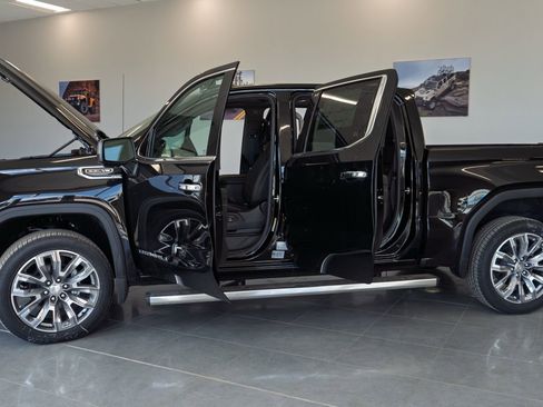 New 2025 GMC Sierra 1500 Denali w/ Denali Reserve Package image 10