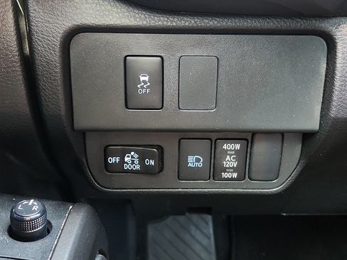 Used 2023 Toyota Tacoma TRD Sport AWD/4WD image 22