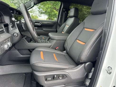 New 2026 GMC Sierra 1500 AT4 w/ AT4 Premium Package AWD/4WD image 10