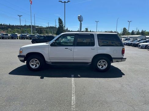 Used 1997 Ford Explorer XLT AWD/4WD image 5