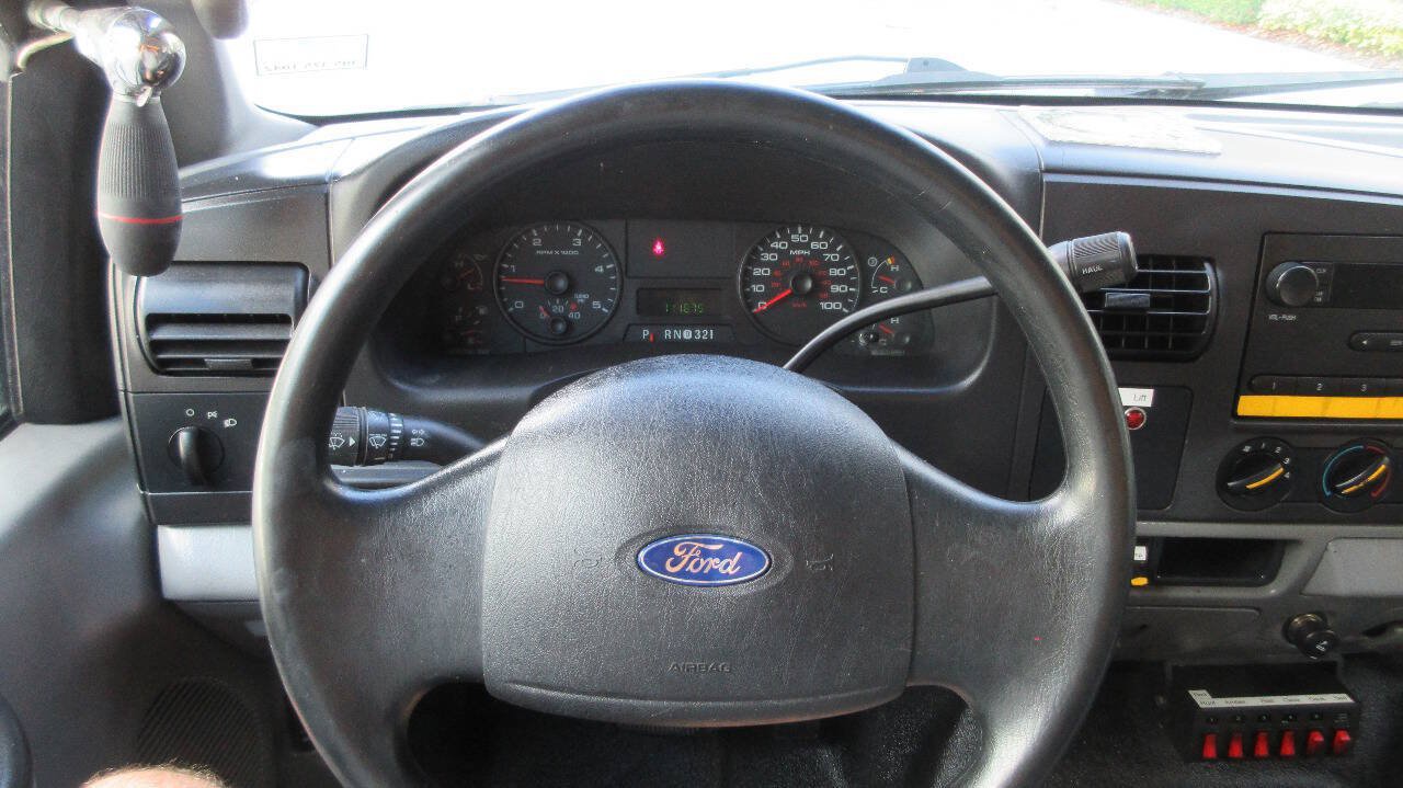 Used 2007 Ford F550 2WD Regular Cab Super Duty image 35