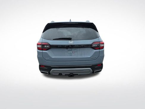 Certified 2023 Honda Pilot Touring image 6