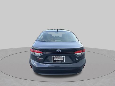 Used 2025 Toyota Corolla LE FWD image 7