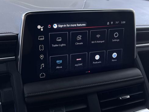 Used 2023 GMC Yukon SLT w/ SLT Luxury Package image 28