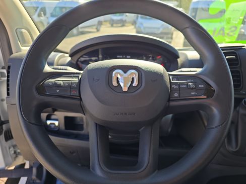 Used 2025 RAM ProMaster 2500 w/ Convenience Group image 15
