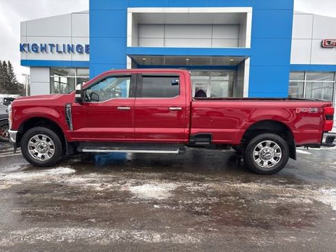 Used 2023 Ford F350 Lariat w/ Chrome Package image 5