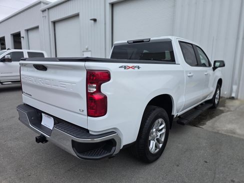 Used 2022 Chevrolet Silverado 1500 LT image 3