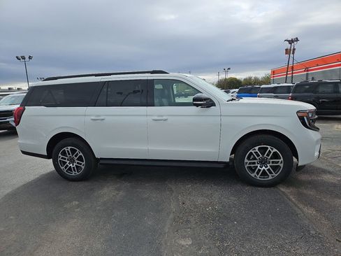 New 2025 Ford Expedition Max Active image 14