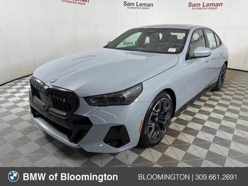 Used 2024 BMW i5 eDrive40i w/ M Sport Package image 5