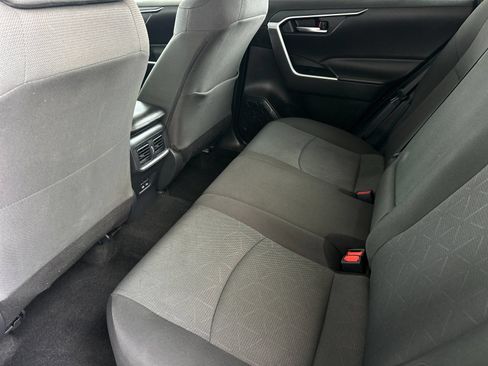 Used 2025 Toyota RAV4 XLE AWD/4WD image 11