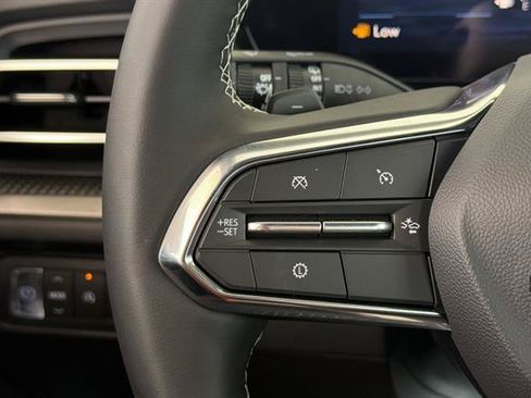 New 2026 Chevrolet Traverse LT w/ Midnight/Sport Edition FWD image 28