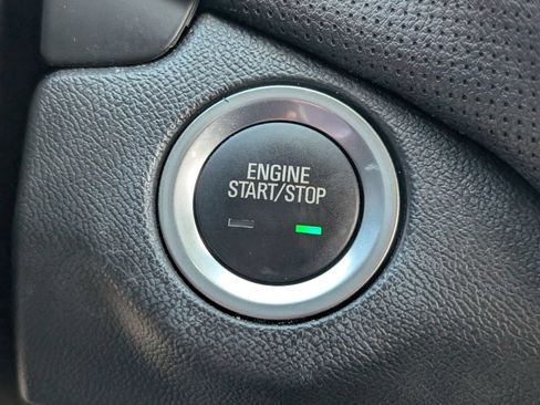 Used 2023 Chevrolet Equinox Premier FWD image 19