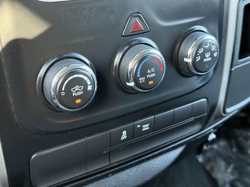 Used 2017 RAM 1500 Classic SLT image 20