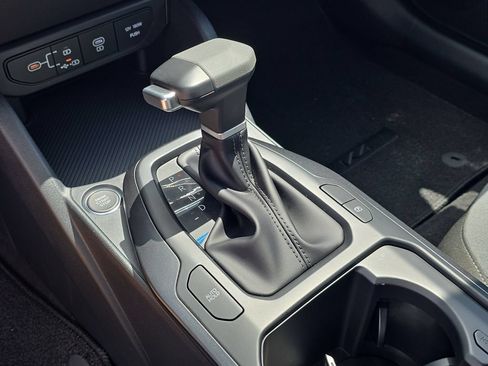 New 2026 Kia K4 FWD image 25