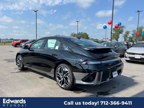 New 2024 Hyundai Ioniq 6 Limited image 8