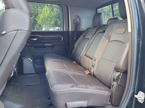 New 2025 RAM 2500 Limited AWD/4WD image 11